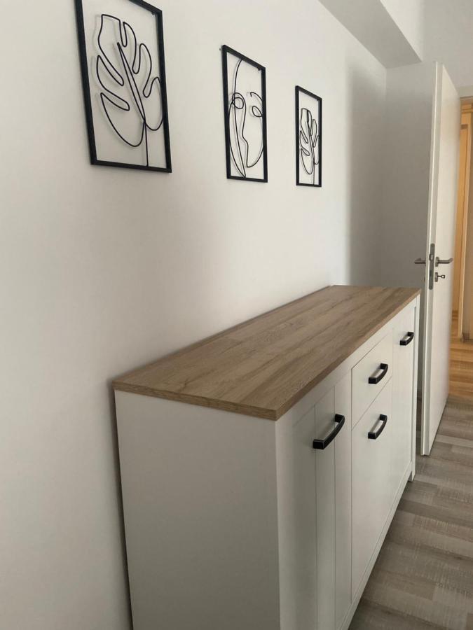 Divany Apartaments - Coresi Mall Брашов Екстер'єр фото